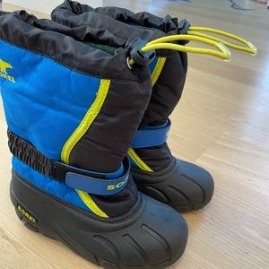 LIKE NEW Sorel Kids Snowboots